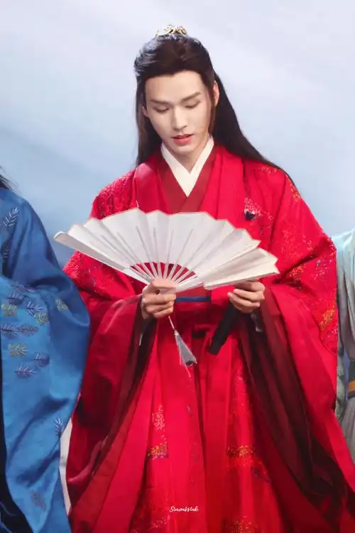 山河令演唱会#3836383736313639红衣潋滟@龚俊