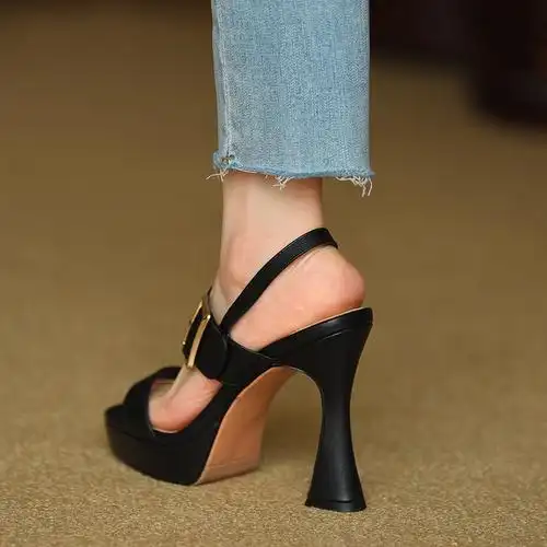 粗跟凉鞋厚底防水台