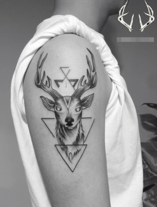 2020鹿纹身图案大全男鹿头纹身的寓意29