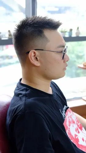 渐变短发 - jalen绅士男士理发 - 图虫