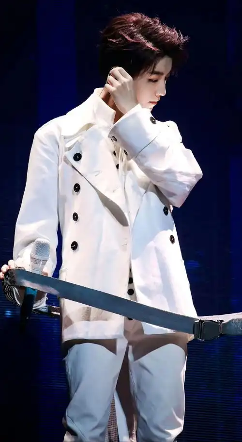 他的表达很含蓄.#王俊凯 #努力去见他 - 抖音