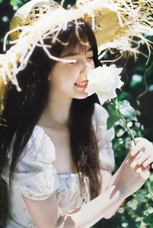 虞书欣,最美花仙子