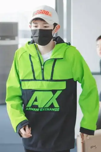 王源"小绿衣"系列,格外青春活力"源气满满"