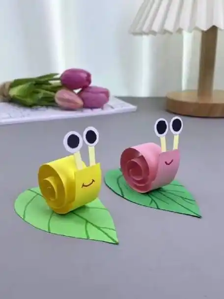 用卡纸做春天的小蜗牛吧||简单又有趣,快陪孩子一起试试!