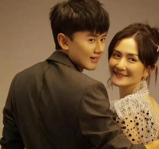 如今结婚至今,已有三胎,生活幸福恩爱|张杰|谢娜|何炅|音乐|综艺节目