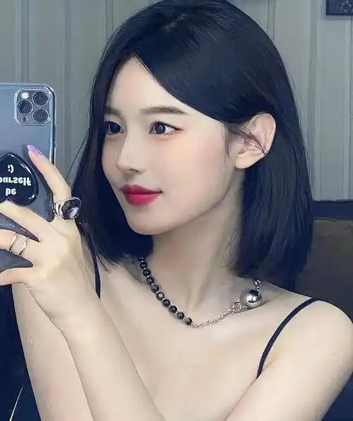 学生头发型,才是女生最美最好看的发型,减龄瘦脸显气质不过时