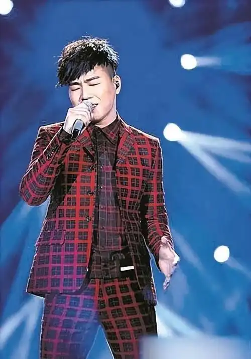 除了颜值,什么都比较优秀的胡彦斌,撕下了很多人的"遮羞布"!