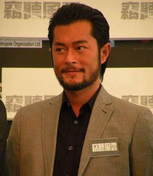 胡渣帅炸,盘点留胡渣最帅的男明星,刘德华第二