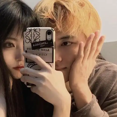 好看的甜蜜真人情侣头像一左一右配对