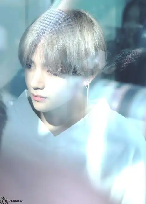 金泰亨##金泰亨 1230生日快乐