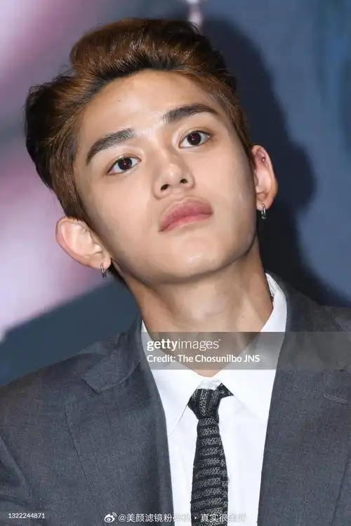 黄旭熙怎么又出道了