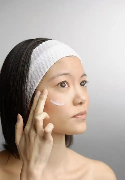 女生想要变白变漂亮,建议养成这几个好习惯,皮肤不知不觉变白