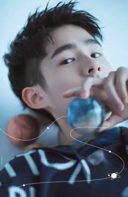 刘昊然 壁纸 背景 头像 锁屏