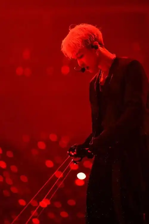 张艺兴南京演唱会海报