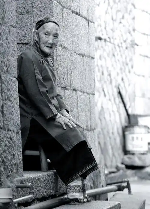 三寸金莲最后的绝唱揭秘福州最后小脚女人村