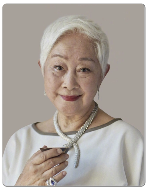 卢燕|步履不停_腾讯新闻