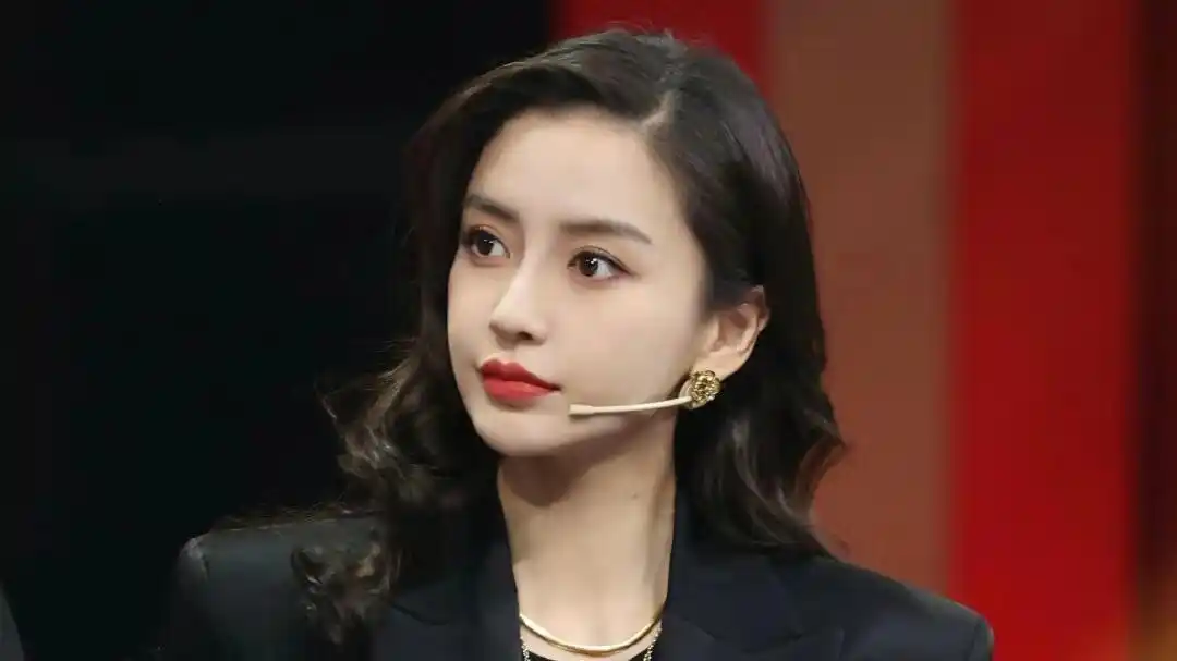 王牌对王牌:七仙女重聚,沈腾追angelababy杨颖时摔倒,王子文不让贾玲