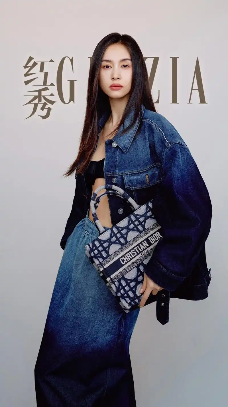 第627期#王子文红秀封面 来啦!@王子文ava  少年的心 - 抖音