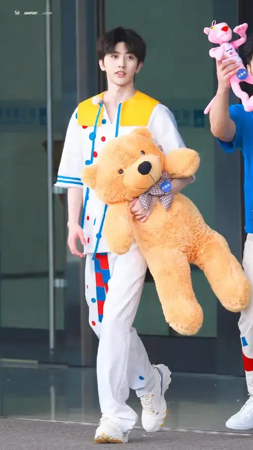 蔡徐坤小丑造型##奔跑吧蔡徐坤