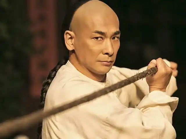 赵文卓一举扬名,一套"无人敢做"的动作,把香港武行镇住了