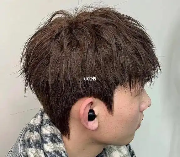 男生摩根烫烫型不烫卷的发型阳光帅气