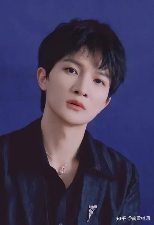 为什么周深可以笑得那么甜? - 知乎