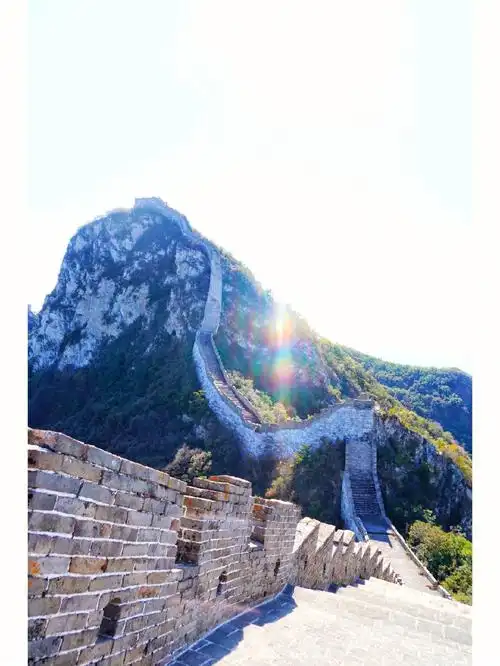 箭扣长城鹰飞倒仰