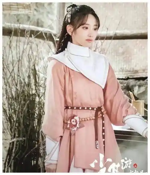 出道14年默默无闻,年初她凭短剧火了,开始一周接到几十个本子_许梦圆