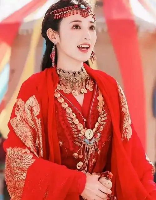 彭小苒古装造型的惊艳复现