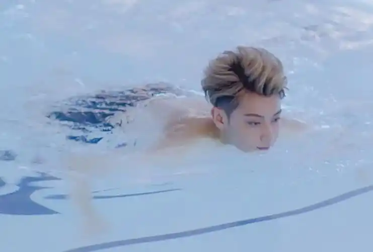 自恋又毒舌 中二又沙雕 黄子韬这是在戏里演自己吧