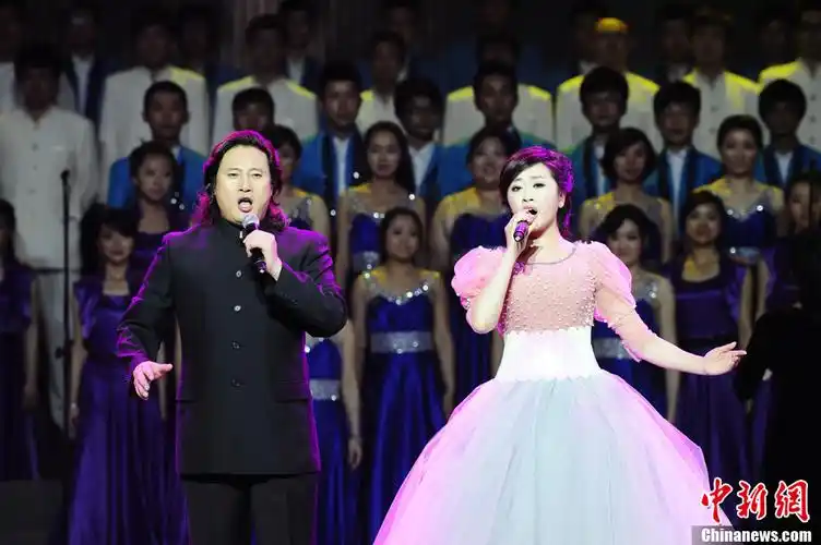 戴玉强,金婷婷演绎共青团《青春之歌》歌会主题曲