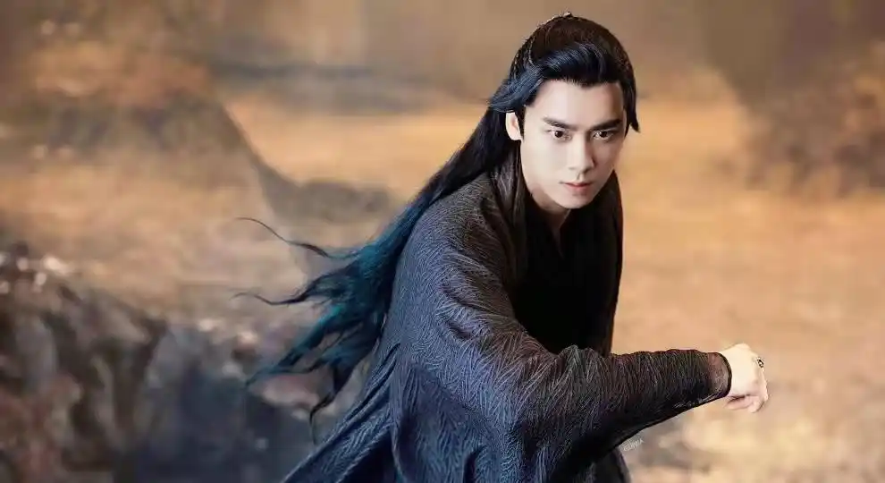 演技|《镜双城》昨晚开播,口碑两极分化,李易峰演技遭吐槽