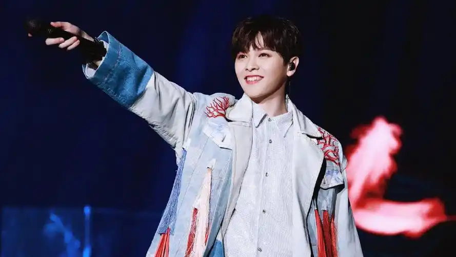 尤长靖披荆斩棘,出道7年,斩获8首百万收藏歌曲