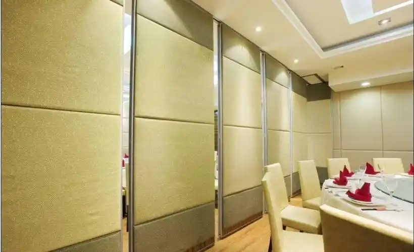 酒店包间装修隔断效果图