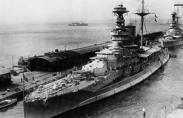 伊丽莎白女王号战列舰