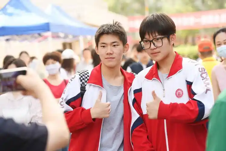 2023高考开考_考点_人大附中_考生