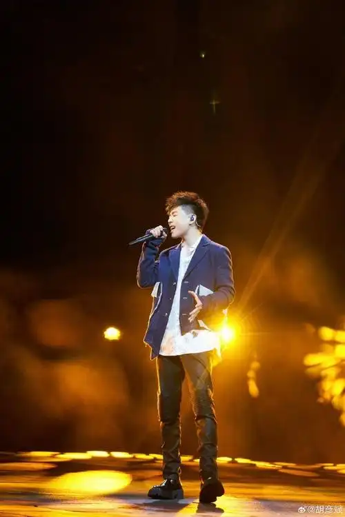 #胡彦斌必杀技月光红颜你要的全拿走#