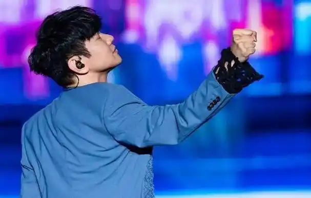 4月10日林俊杰出道21周年让我们一起回顾他出道那年