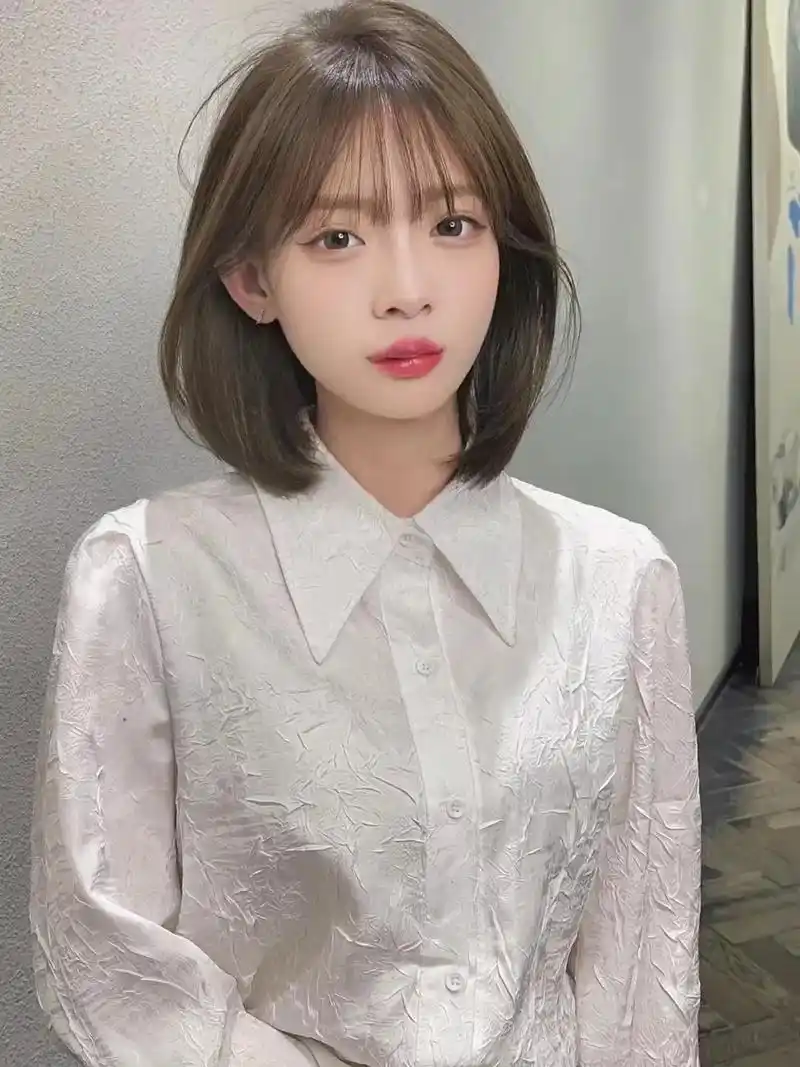 减龄高级显气质短发发型.