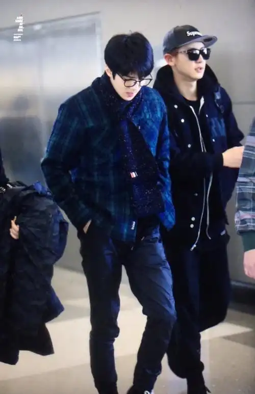 杂志销量韩娱第一##勋球漫游记#@wu世勋-exo那年今日|160216 la机场