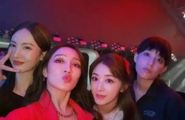 孟佳沈梦辰先后发姐姐私拍,与宁静万茜均无互动,再次印证小团体_性格