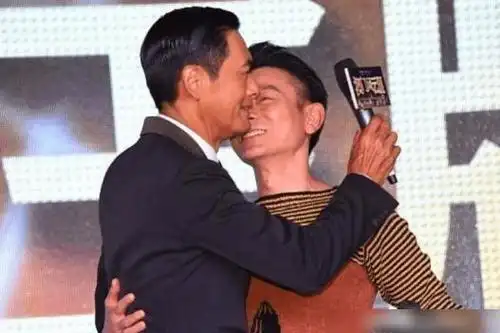 他是国家一级演员,不配合成龙,曾经骂过刘德华"算什么东西"|作家|记者