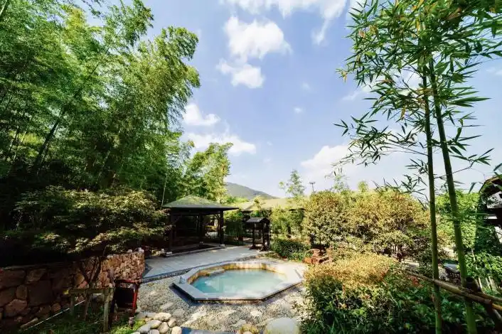 宜兴富陶温泉酒店