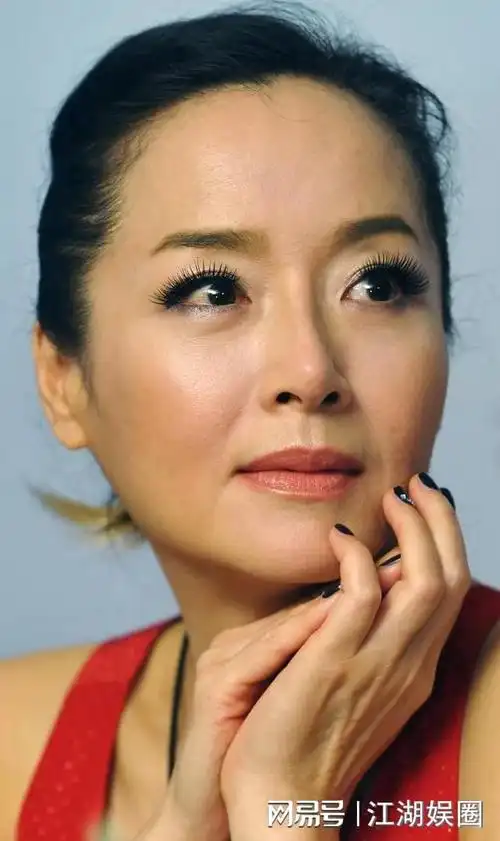 妈妈专业户恬妞的坎坷婚姻一婚被骗二婚不幸64岁仍单身