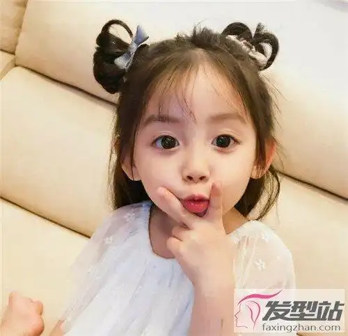 小女孩头发怎么扎好看 漂亮优雅公主扎发