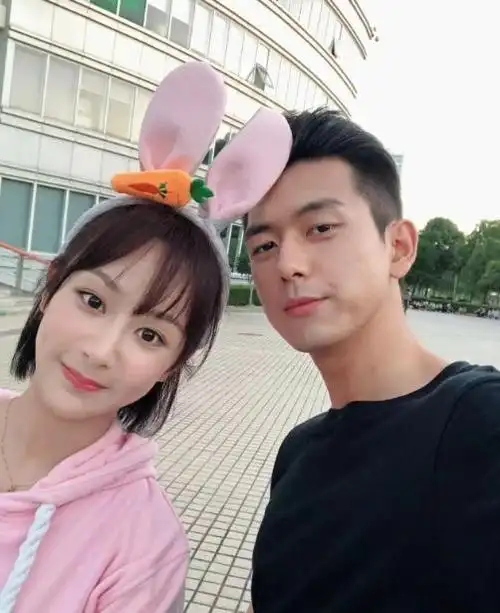 粉丝撕番杨紫失败!《国色芳华》被曝只宣女主,李现大概率被退货