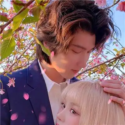 超火ins风情侣头像图片