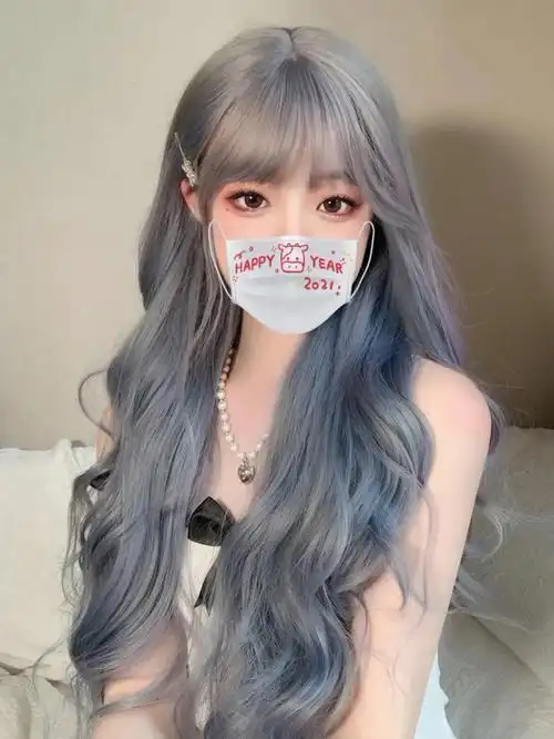 巨显白女生发色蓝灰色