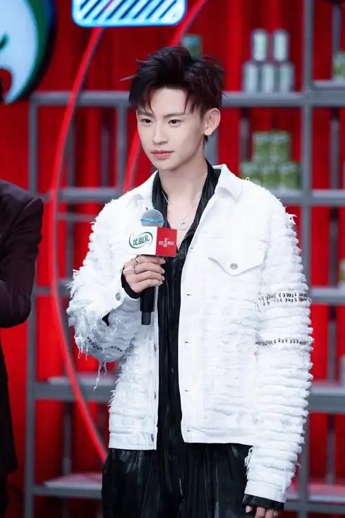 2021年小鬼王琳凯行程合集