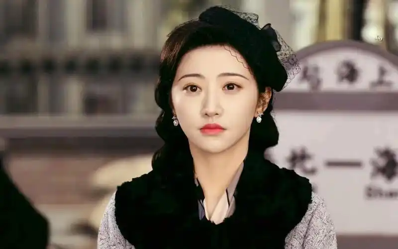 景甜的民国穿搭,不愧是行走的衣架子,每套出场都惊艳到我了!